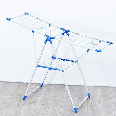 Πτυσσόμενη απλώστρα δαπέδου από πλαστικό με πτερύγια λευκό & μπλε